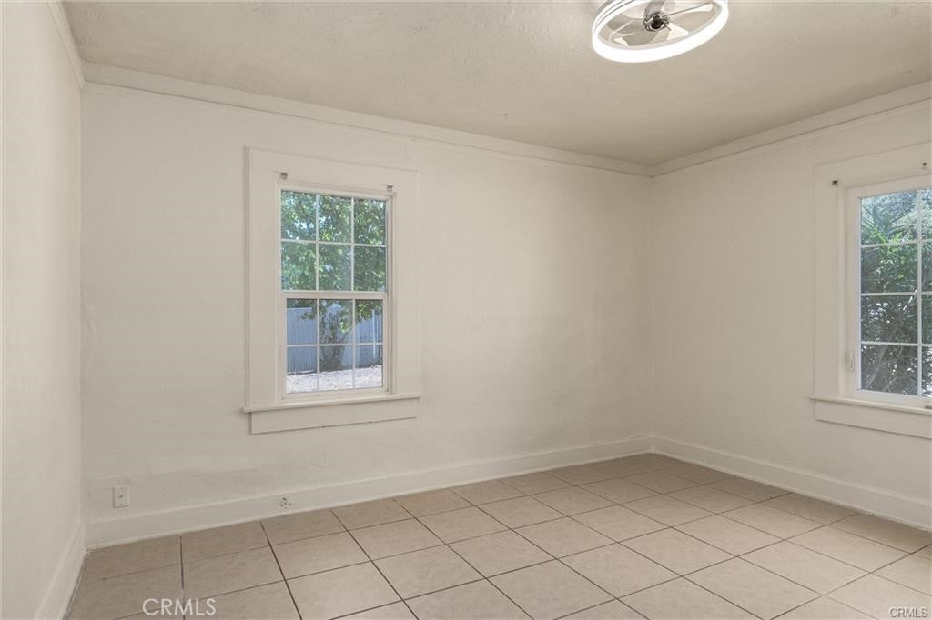 1220 Long Bar Road Oroville, CA 95966 - Photo 19 of 30 an empty room with windows