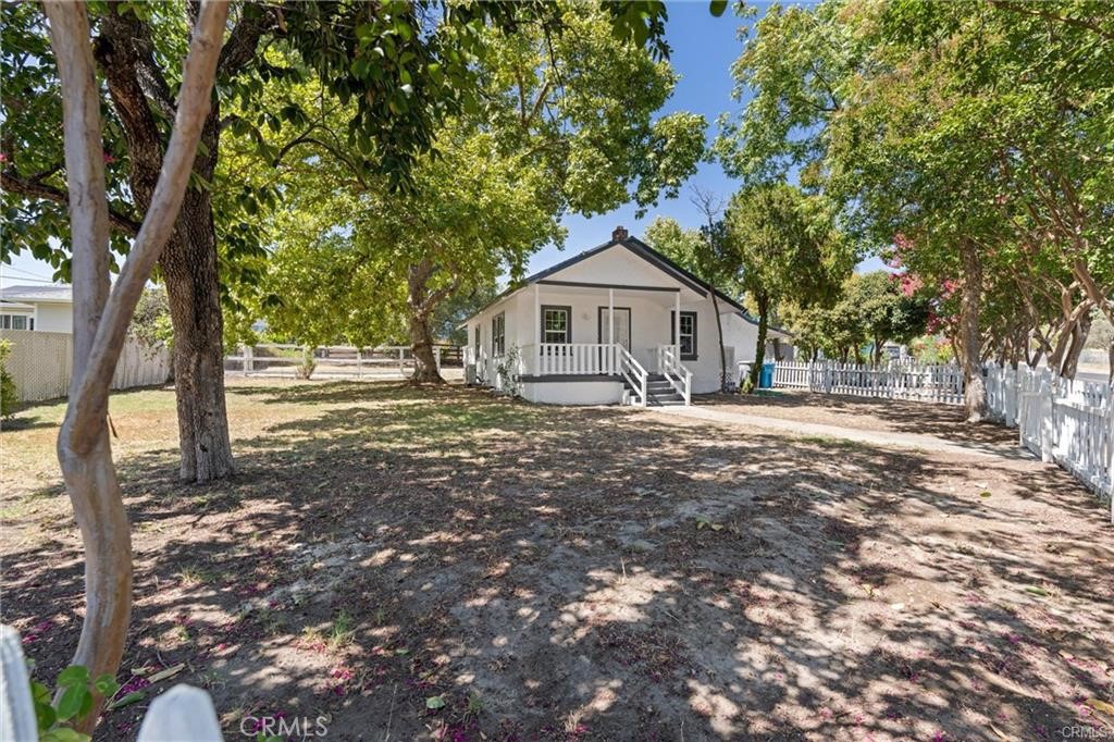 1220 Long Bar Road Oroville, CA 95966 - Photo 29 of 30 a view of a house with a yard
