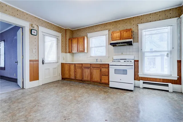 $949,000 | 3224 East Henrietta Road, Henrietta, NY 14467