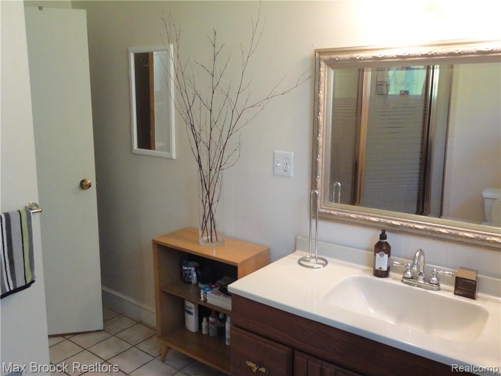 681 Hidden Ridge Drive Troy, MI 48083 - Photo 17 of 20