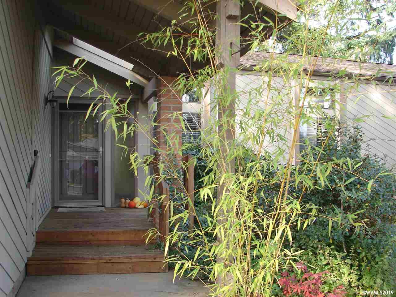 3895 Lone Oak Road Southeast Salem, OR 97302 - Photo 2 of 23 Gallery Image 2