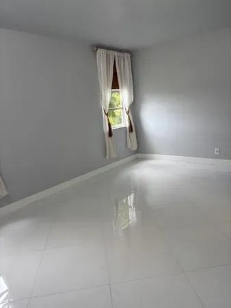 $2,400 | 1811 Sabal Palm Drive, Unit 405, Davie, FL 33324