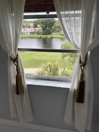 $2,400 | 1811 Sabal Palm Drive, Unit 405, Davie, FL 33324