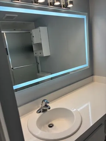 $2,400 | 1811 Sabal Palm Drive, Unit 405, Davie, FL 33324