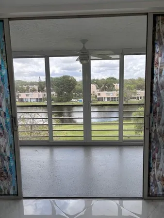 $2,400 | 1811 Sabal Palm Drive, Unit 405, Davie, FL 33324