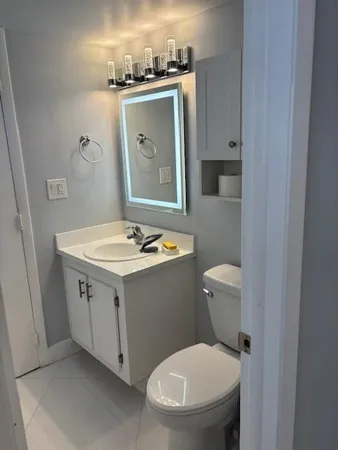 $2,400 | 1811 Sabal Palm Drive, Unit 405, Davie, FL 33324