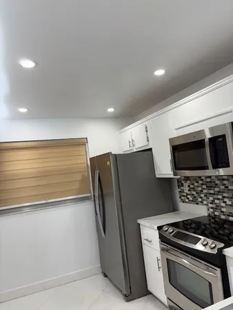 $2,400 | 1811 Sabal Palm Drive, Unit 405, Davie, FL 33324