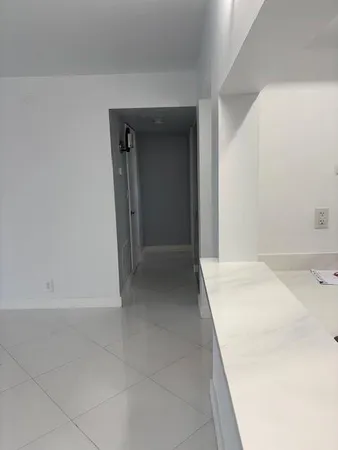 $2,400 | 1811 Sabal Palm Drive, Unit 405, Davie, FL 33324