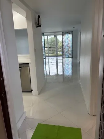 $2,400 | 1811 Sabal Palm Drive, Unit 405, Davie, FL 33324