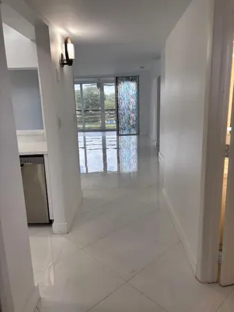 $2,400 | 1811 Sabal Palm Drive, Unit 405, Davie, FL 33324