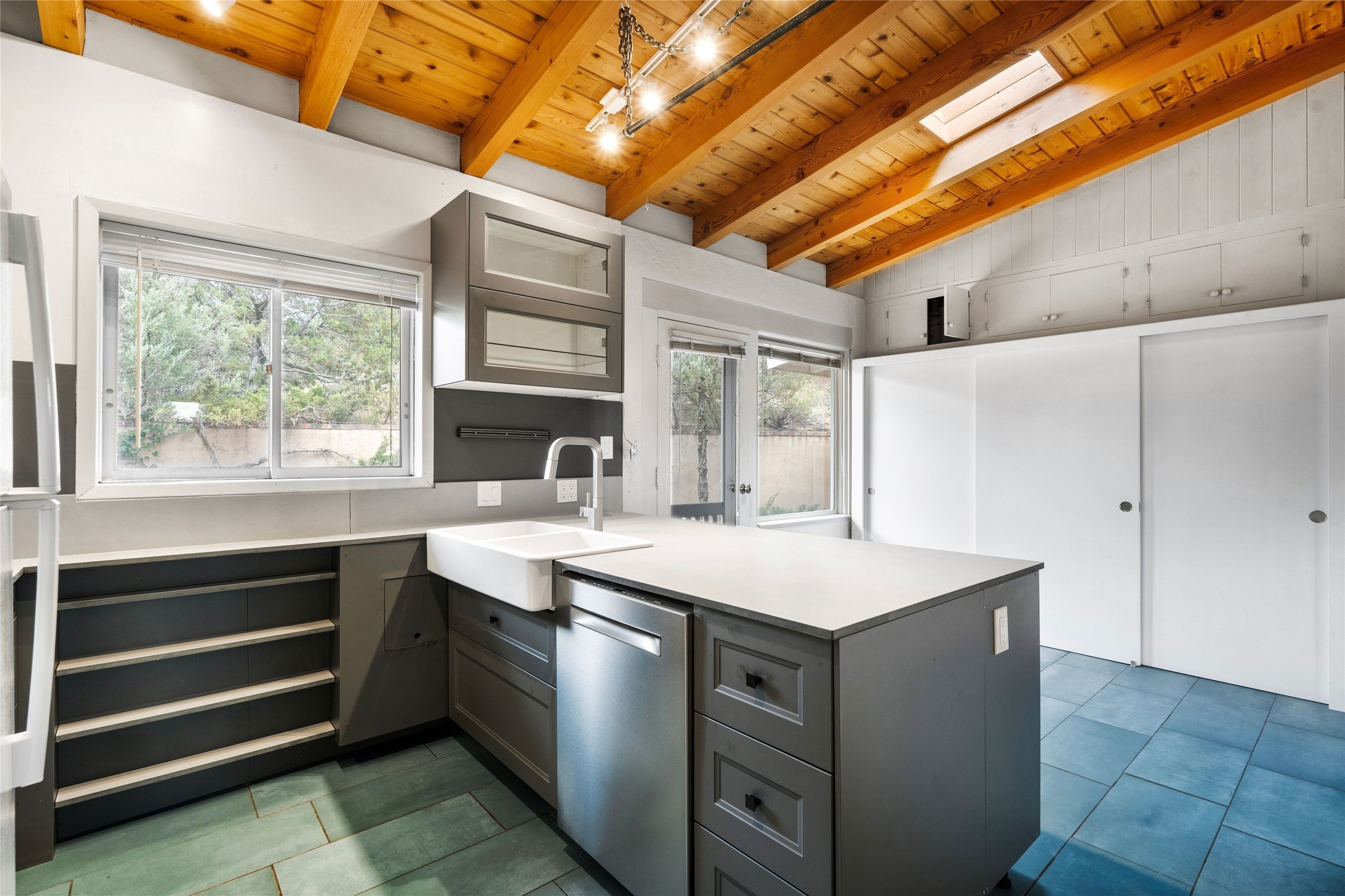 225 La Cruz Road Santa Fe, NM 87501 - Photo 13 of 21