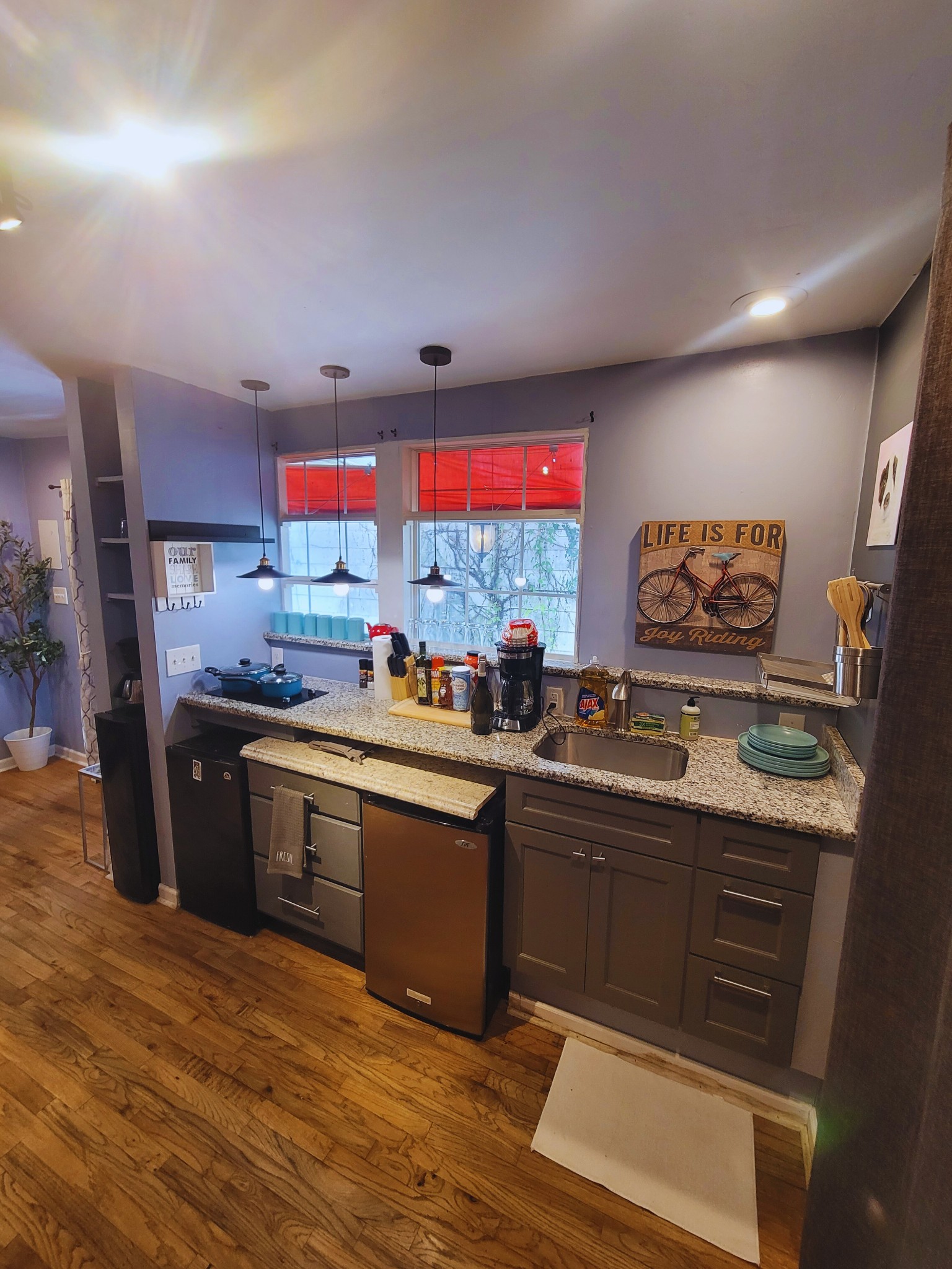 816 Charles Place Memphis, TN 38112 - Photo 19 of 24 a kitchen with stainless steel appliances granite countertop a sink and cabinets