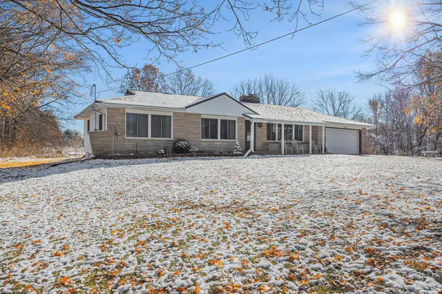 $335,000 | 19596 Capital Avenue Northeast, Battle Creek, MI 49017