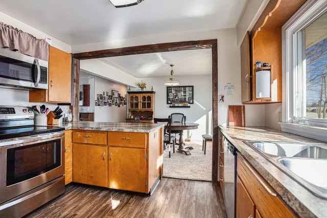 $335,000 | 19596 Capital Avenue Northeast, Battle Creek, MI 49017