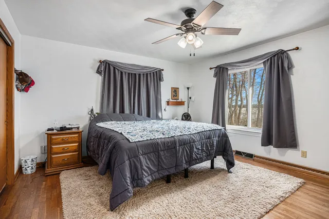 $335,000 | 19596 Capital Avenue Northeast, Battle Creek, MI 49017