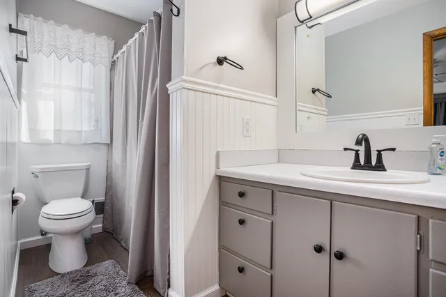 $335,000 | 19596 Capital Avenue Northeast, Battle Creek, MI 49017