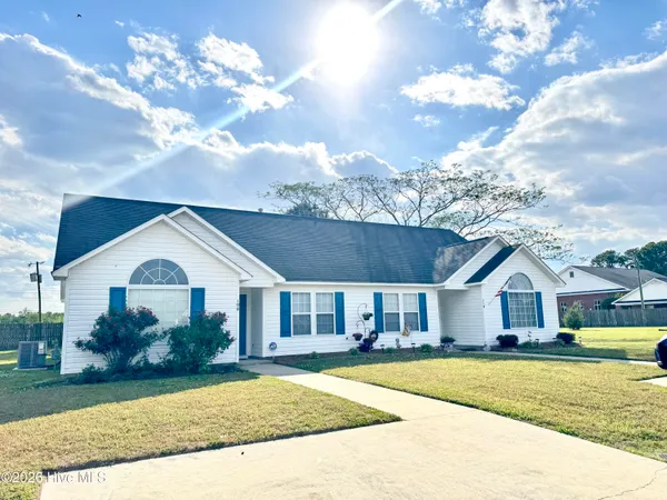$1,450 | 108 Iron Creek Commons, Washington, NC 27889