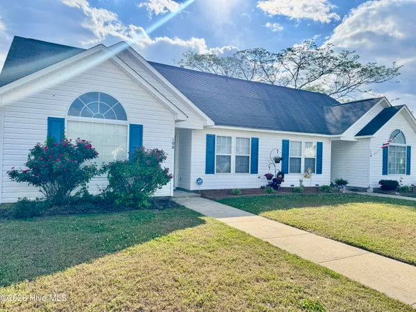 $1,450 | 108 Iron Creek Commons, Washington, NC 27889