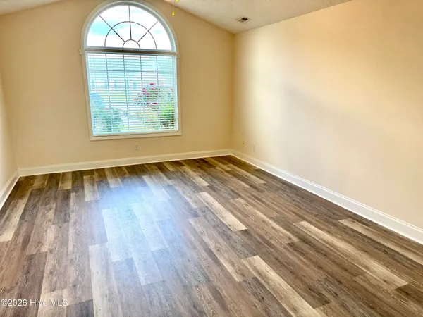 $1,450 | 108 Iron Creek Commons, Washington, NC 27889