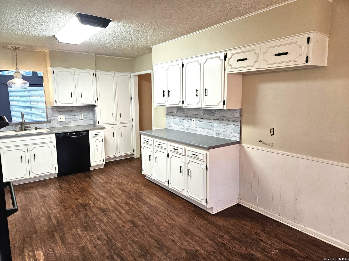 9349 Blazing Star Trail Garden Ridge, TX 78266 - Photo 6 of 55