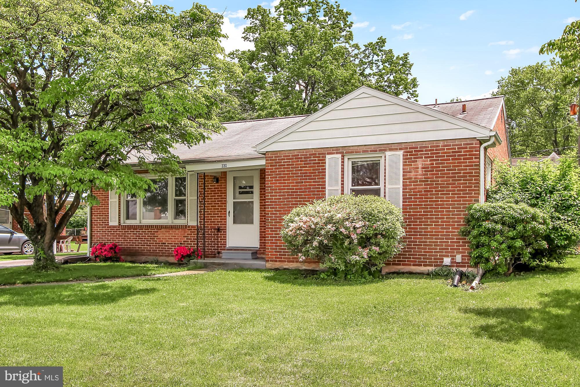 330 Peyton Road York, PA 17403 - Photo 2 of 24 Gallery Image 2