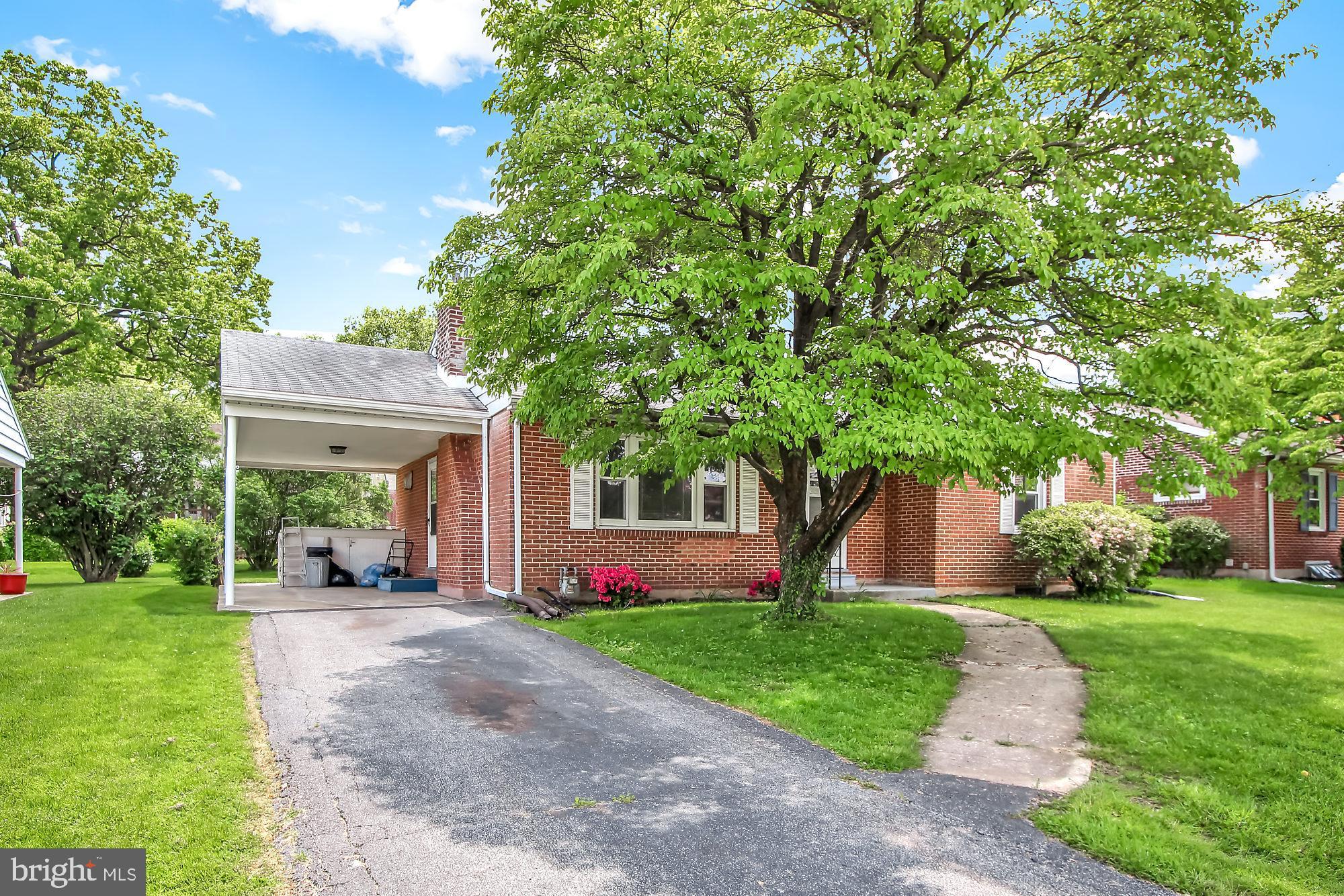 330 Peyton Road York, PA 17403 - Photo 3 of 24 Gallery Image 3
