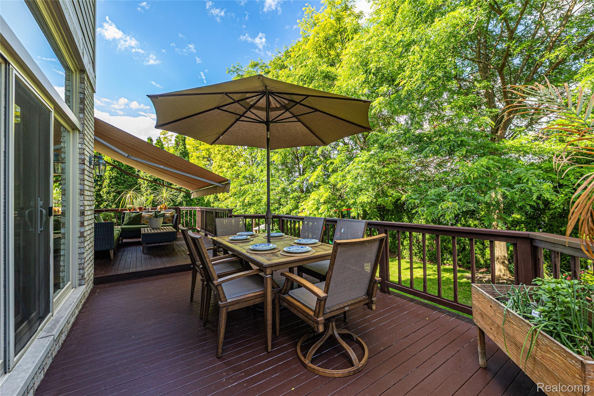 1781 Apple Ridge Court Rochester, MI 48306 - Photo 5 of 79 05 - Oversized Back Deck.jpg