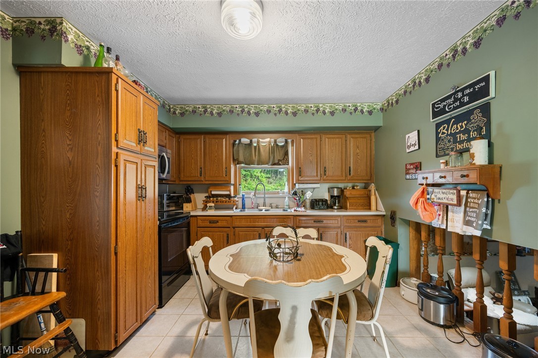 8175 Stover Road Sherrodsville, OH 44675 - Photo 17 of 23