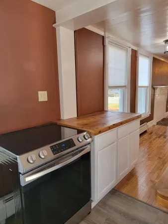 $299,000 | 207 Silver Street, Bennington, VT 05201