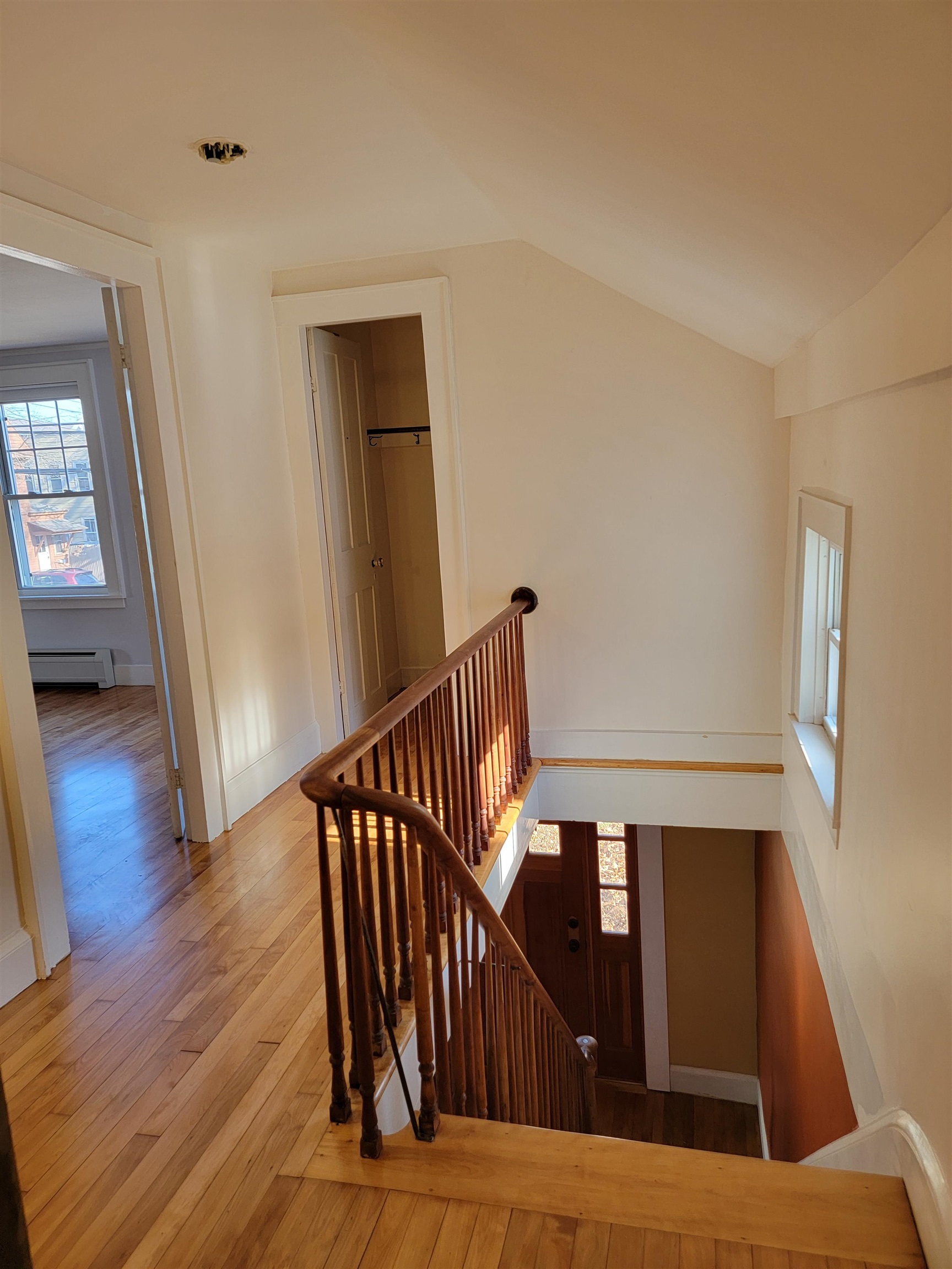 207 Silver Street Bennington, VT 05201 - Photo 26 of 58