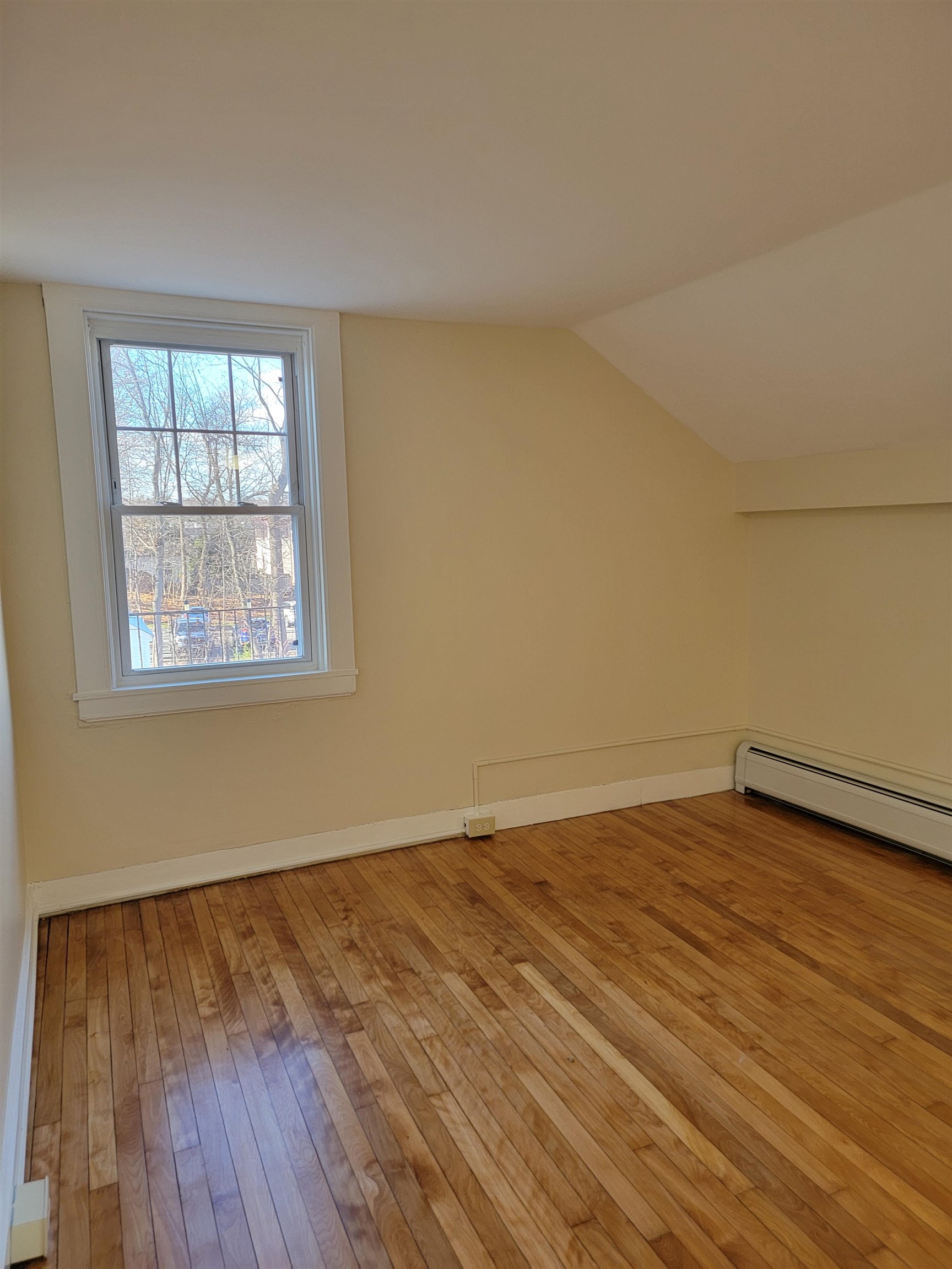 207 Silver Street Bennington, VT 05201 - Photo 34 of 58