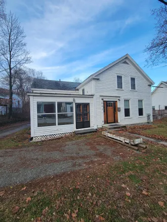 $299,000 | 207 Silver Street, Bennington, VT 05201