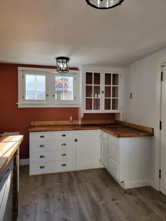 $299,000 | 207 Silver Street, Bennington, VT 05201