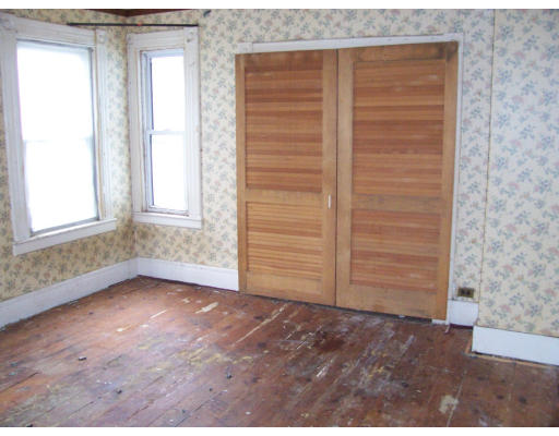 35 Cottage Street West Springfield, MA 01089 - Photo 4 of 7 Gallery Image 4