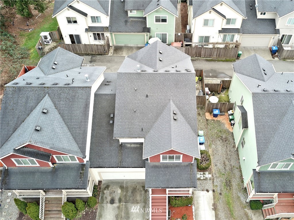 3815 Northeast 14th Place Renton, WA 98056 - Photo 15 of 19 Gallery Image 15