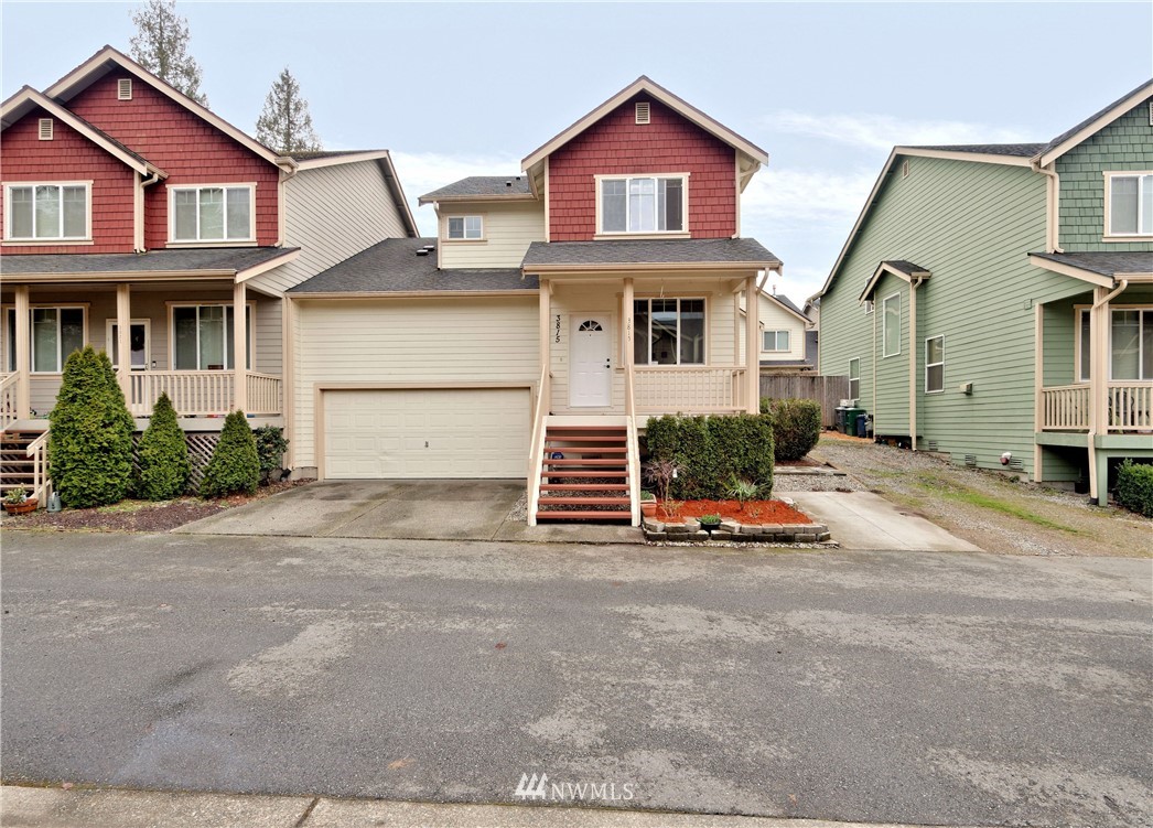 3815 Northeast 14th Place Renton, WA 98056 - Photo 3 of 19 Gallery Image 3