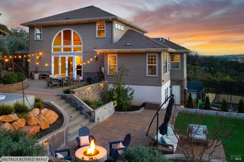 $2,995,000 | 235 Clear Ridge Drive, Healdsburg, CA 95448