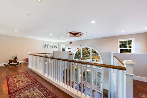 $2,995,000 | 235 Clear Ridge Drive, Healdsburg, CA 95448