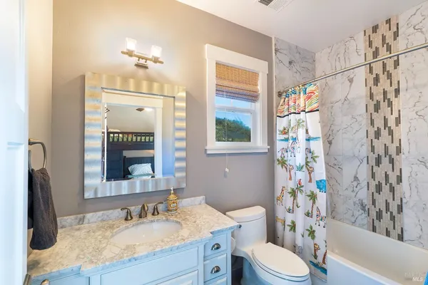 $2,995,000 | 235 Clear Ridge Drive, Healdsburg, CA 95448