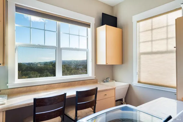 $2,995,000 | 235 Clear Ridge Drive, Healdsburg, CA 95448