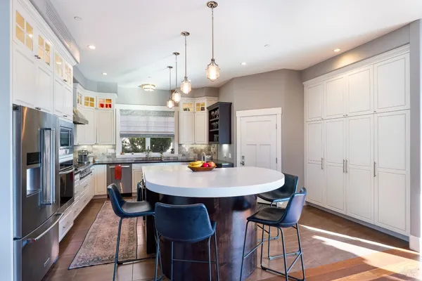 $2,995,000 | 235 Clear Ridge Drive, Healdsburg, CA 95448