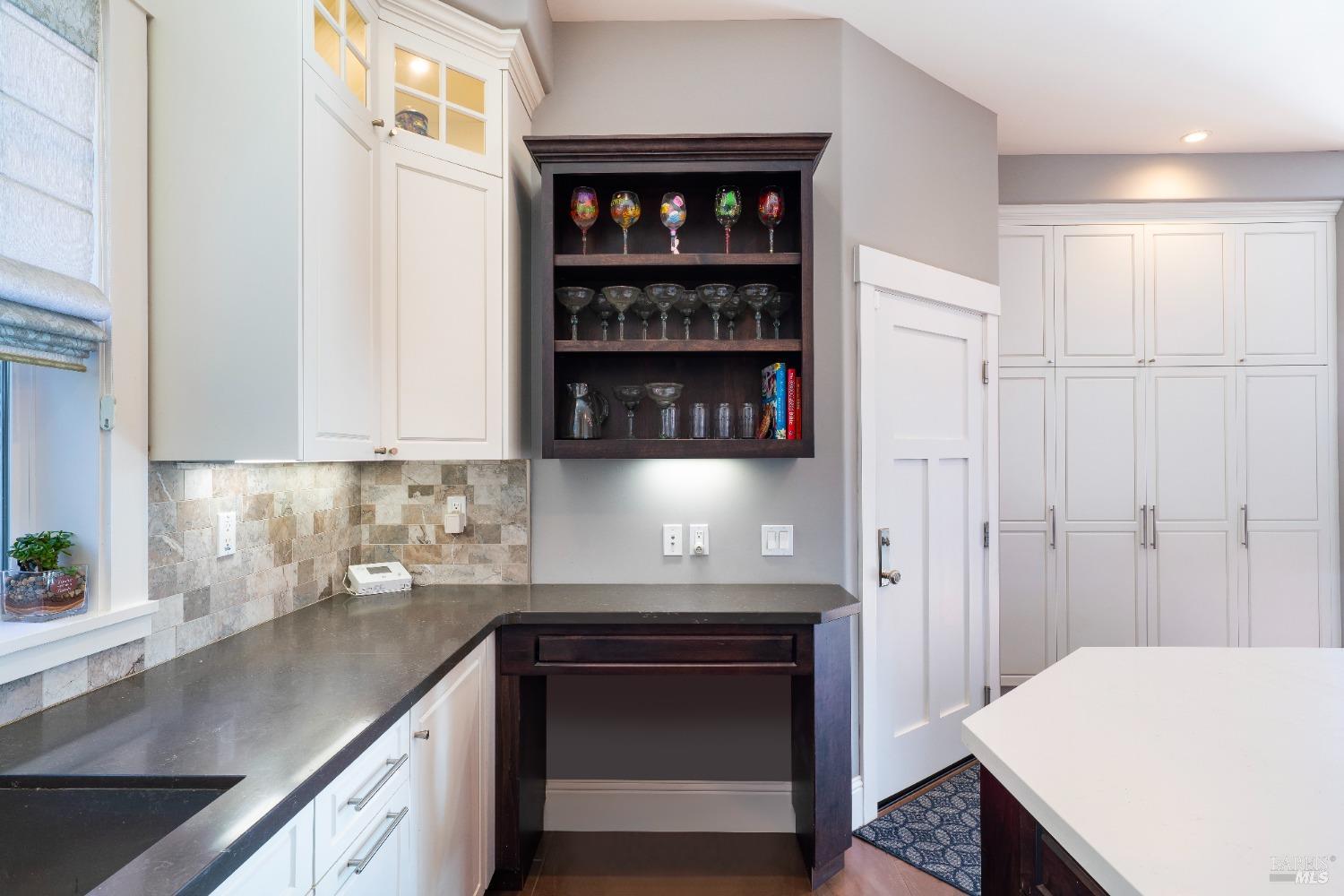 235 Clear Ridge Drive Healdsburg, CA 95448 - Photo 10 of 39