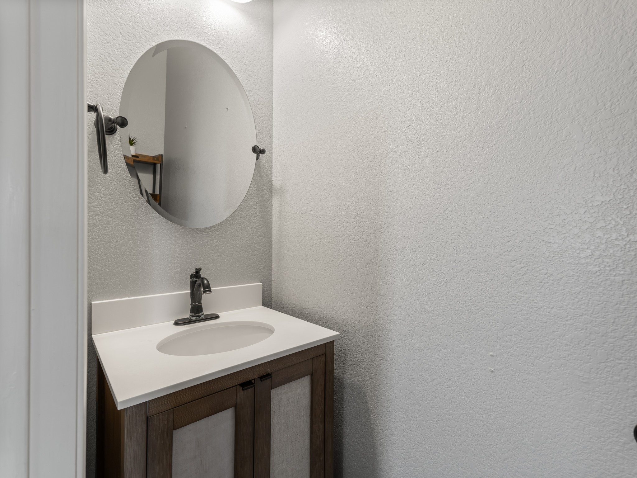11301 South FM 441 Road El Campo, TX 77437 - Photo 14 of 32 Half bath for guests.