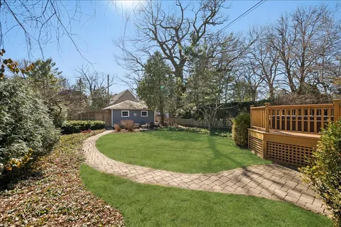 $1,675,000 | 829 Elmwood Avenue, Wilmette, IL 60091