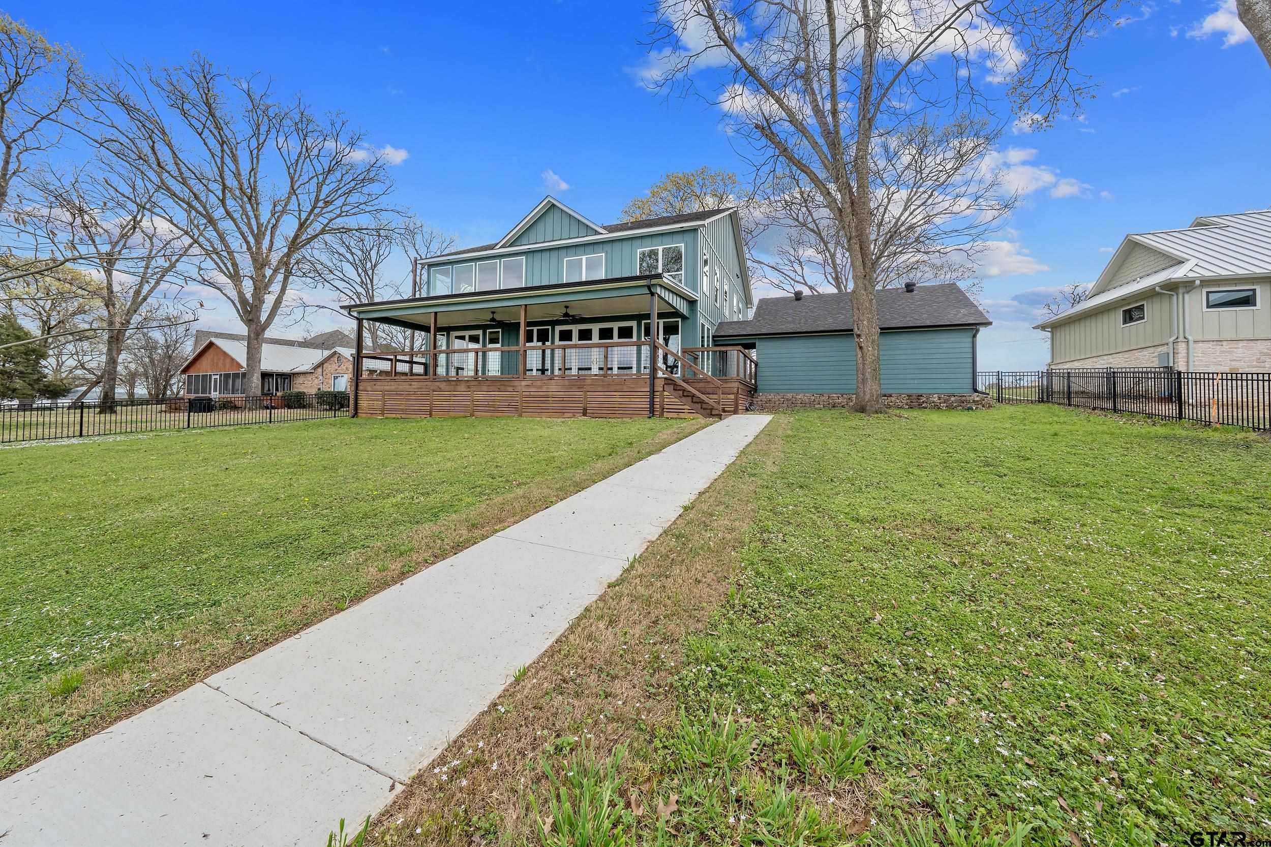22107 Blue Water Road Chandler, TX 75758 - Photo 33 of 37