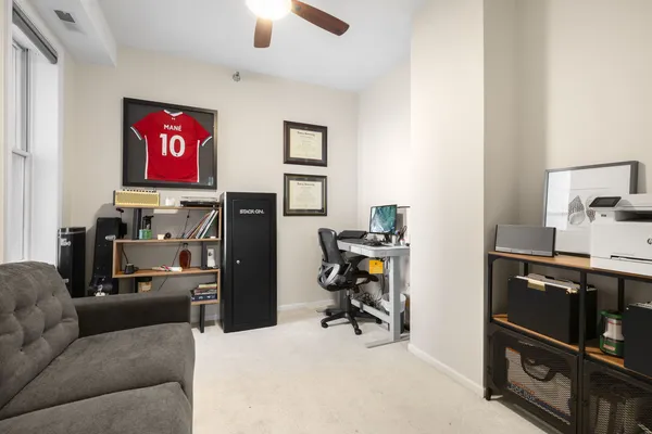 $499,000 | 828 West Grace Street, Unit 703, Chicago, IL 60613