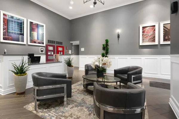 $499,000 | 828 West Grace Street, Unit 703, Chicago, IL 60613