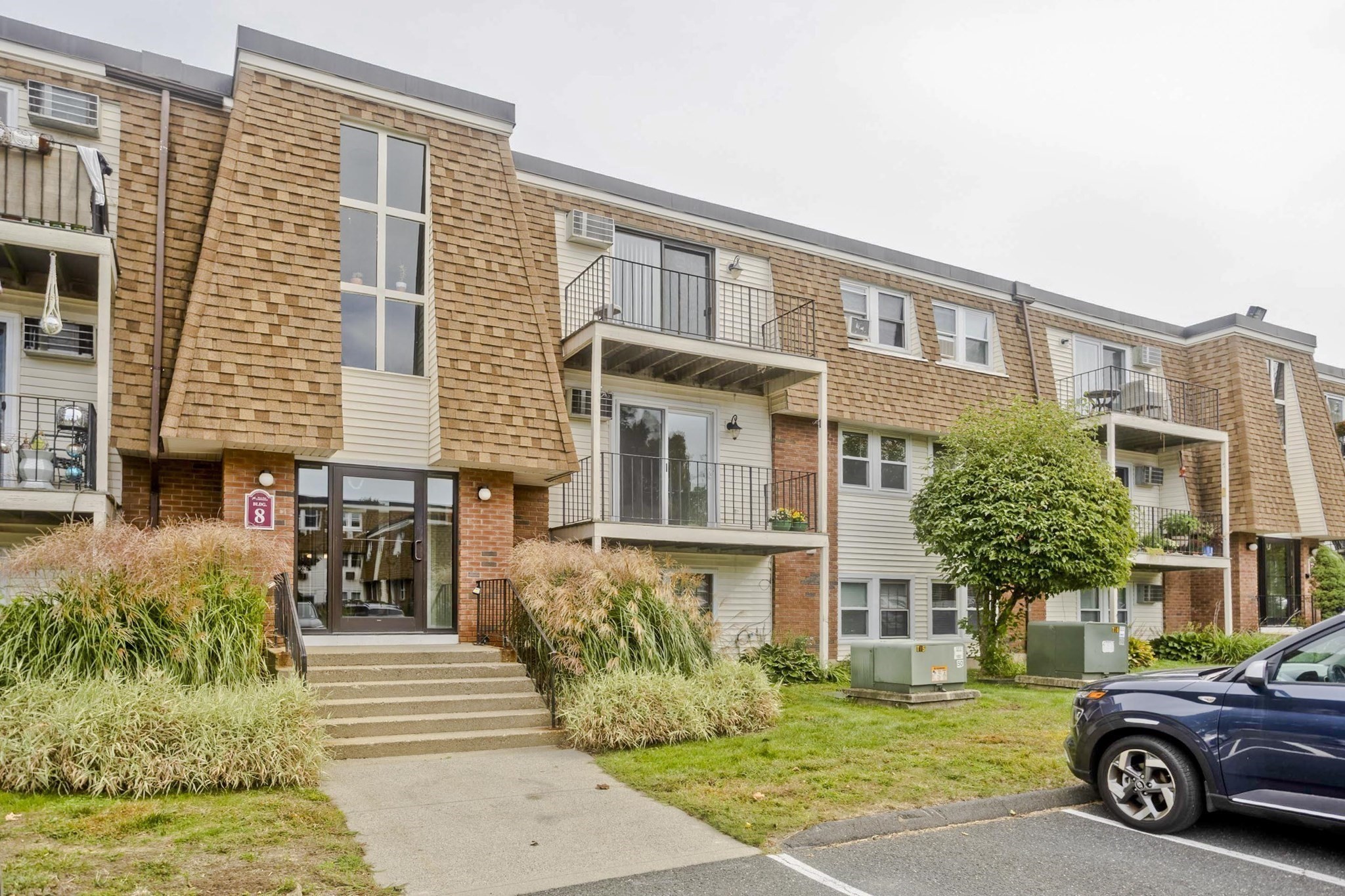 80 Damon Road, Unit 8206 Northampton, MA 01060 - Photo 1 of 24 Gallery Image 1