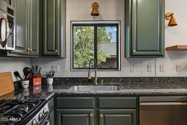 $669,900 | 2688 Deer Path, Happy Jack, AZ 86024