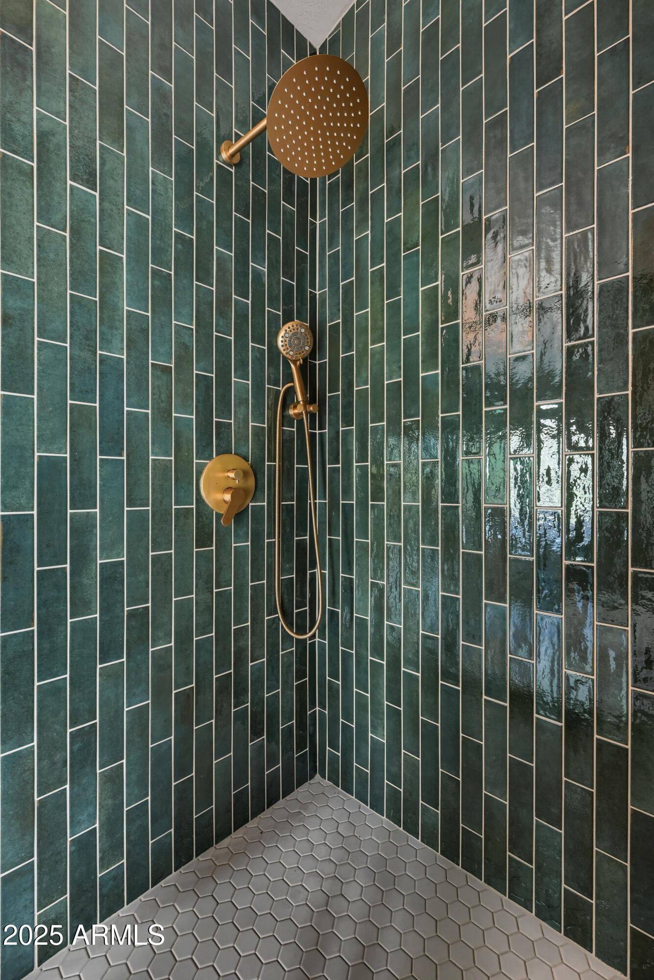 2688 Deer Path Happy Jack, AZ 86024 - Photo 26 of 45 Masterbath